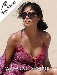  Nicole-Scherziger con occhiali da sole Prada 24ns