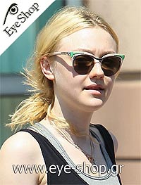  Dakota-Fanning con occhiali da sole Prada 61OS DIXIE