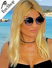 Fey Skorda wearing sunglasses Charlie Max MERAVIGLI