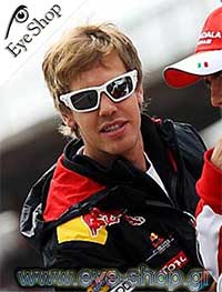  Sebastian-Vettel con occhiali da sole Oakley scalpel 9095