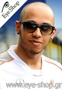  Lewis-Hamilton con occhiali da sole Prada 14OS FOLDING
