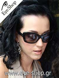  Katy-Perry con occhiali da sole Prada 03NS