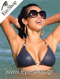  Kim-Kardashian con occhiali da sole Jee Vice red hot jv 27