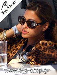  Eva-Mendes con occhiali da sole Dolce Gabbana 4101