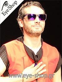  Konstantinos-Mitrovgenis con occhiali da sole Von Zipper ELMORE VZSU79