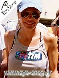  Despina Vandi con occhiali da sole RayBan 3025 Aviator