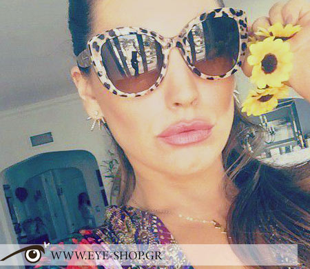 Kelly Brook wearing Dolce Gabbana sunglasses                                                                                                                                                                                                               — DOLCE-GABBANA