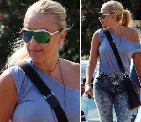 Gogo Mastrokosta wearing Dior sunglasses                                                                                                                                                                                                                   — CHRISTIAN-DIOR