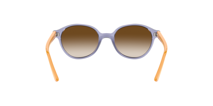 Vogue Junior 2007 283713 360 visione