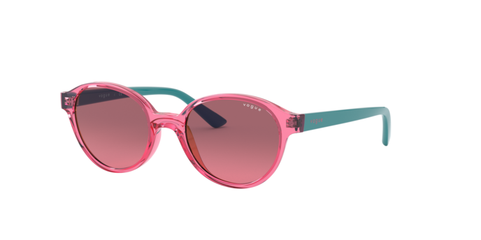Vogue Junior 2007 276620 360 visione
