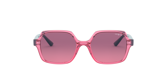Vogue Junior 2006 276620 360 visione