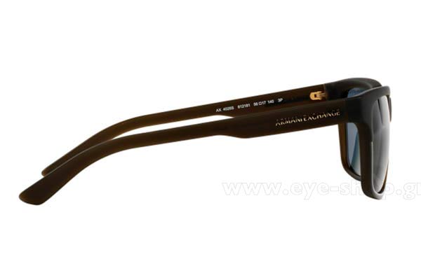 Armani Exchange modello 4026S di colore 812181