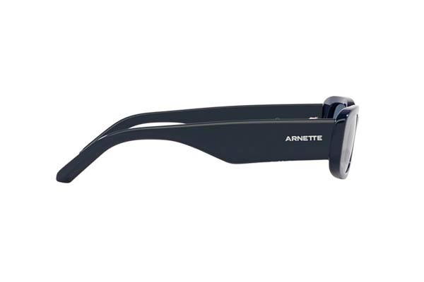 Arnette modello 4317 LITTY di colore 122180