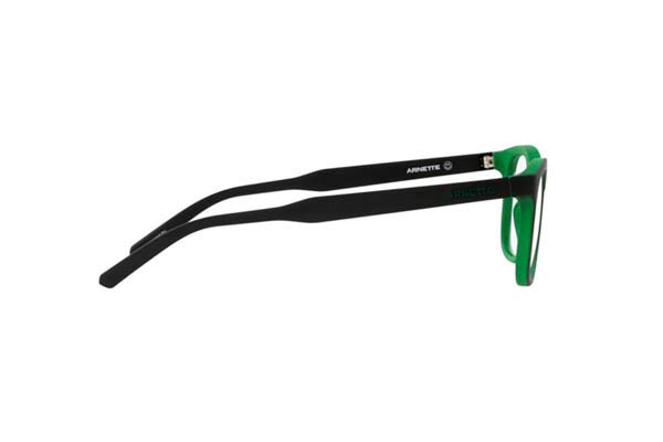 Arnette modello 7217 NAMAZU di colore 2828
