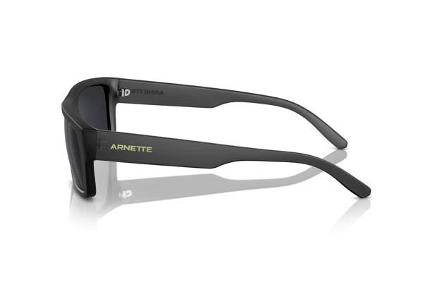 Arnette modello 4338 PHOXER di colore 278687