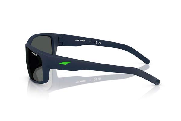Arnette modello 4202 FASTBALL di colore 275987