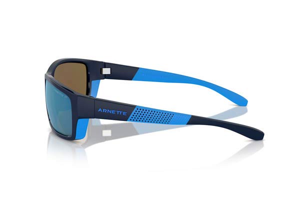 Arnette modello 4336 FRAMBUESA di colore 275422