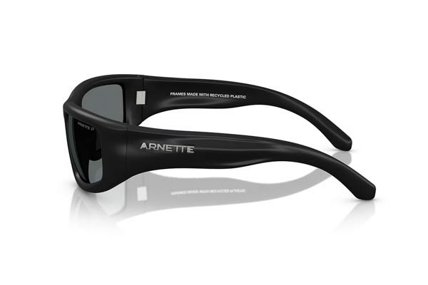 Arnette modello 4358 ZYME di colore 290081
