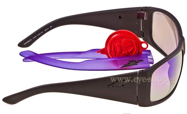 Arnette modello CHANGEUP 4183 di colore 2187/4V