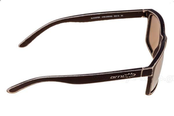 Arnette modello SLICKSTER 4185 di colore 23606G