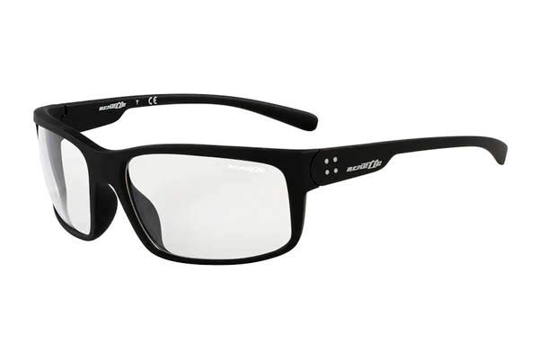 Arnette modello 4242 FASTBALL 2.0 di colore 01/5X