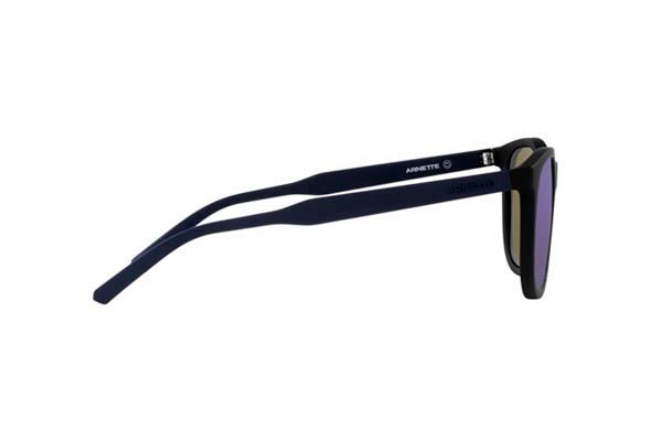 Arnette modello 4307 WOLAND di colore 275822