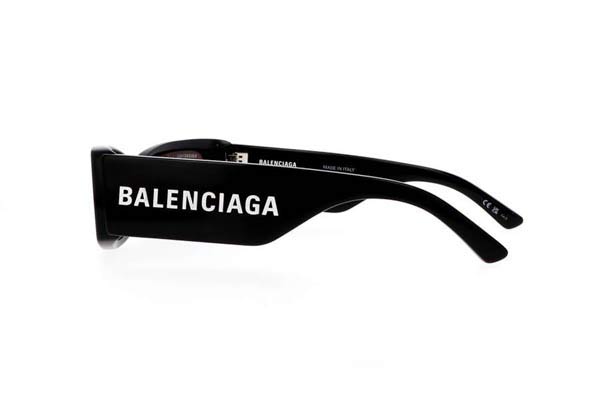 Balenciaga modello BB0260S di colore 001