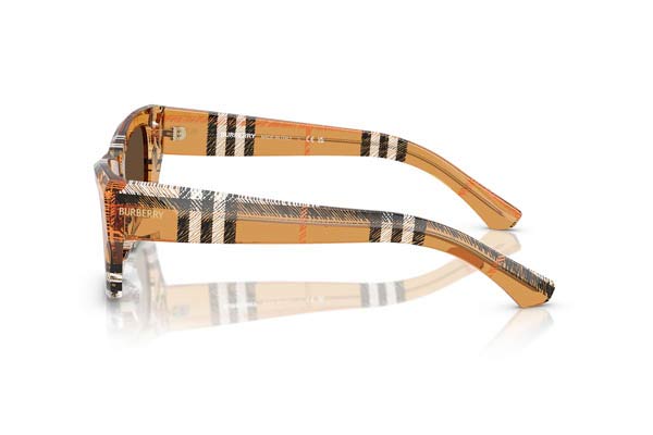 Burberry modello 4441U di colore 414673