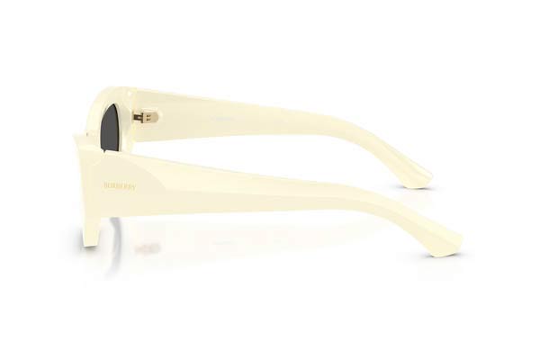 Burberry modello 4450U di colore 415887