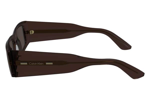 CALVIN KLEIN modello CK23537S di colore 260