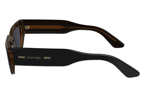 CALVIN KLEIN modello CK24500S di colore 002