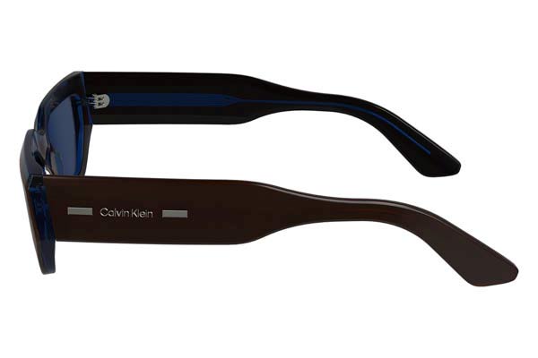 CALVIN KLEIN modello CK24500S di colore 227