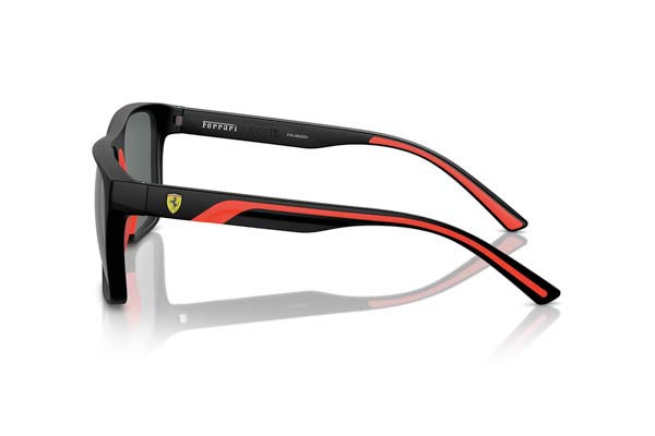 Ferrari Scuderia modello 6002U di colore 504/81