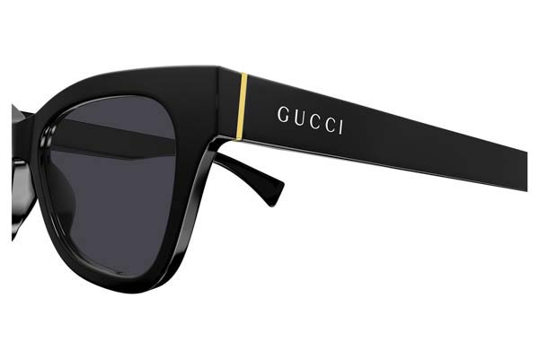 Gucci modello GG1133S di colore 001