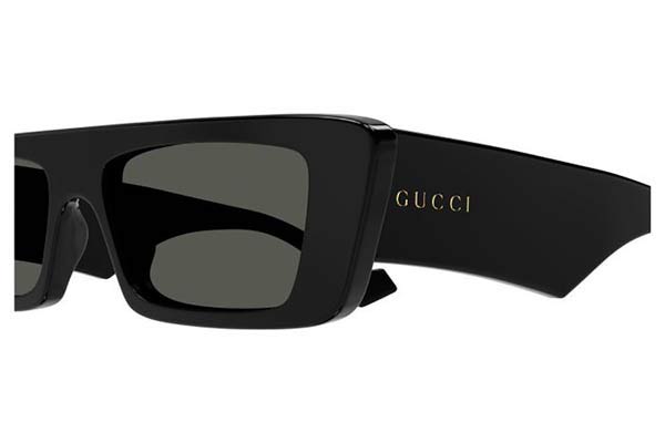 Gucci modello GG1331S di colore 001