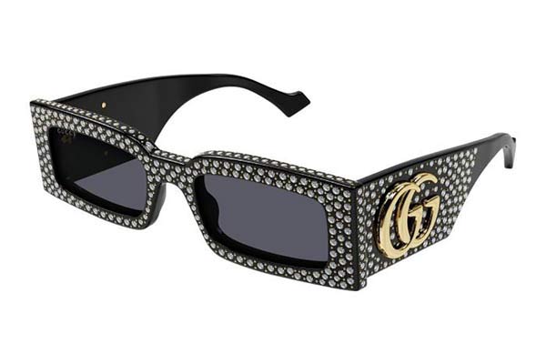  Bella Thorne con occhiali da sole Gucci GG1425s