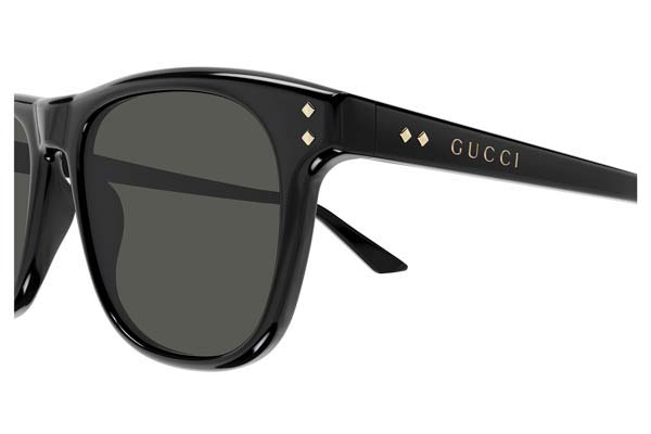 Gucci modello GG1893S di colore 001