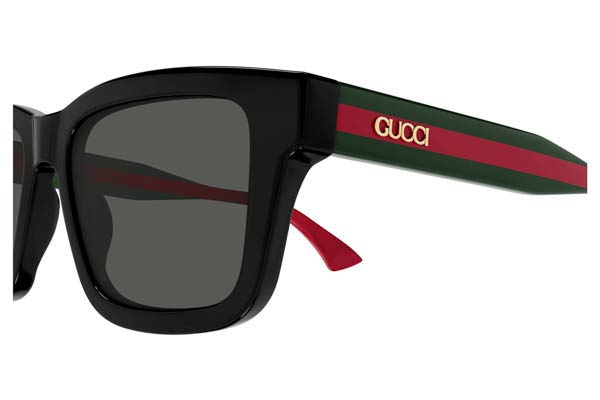 Gucci modello GG1869S di colore 001