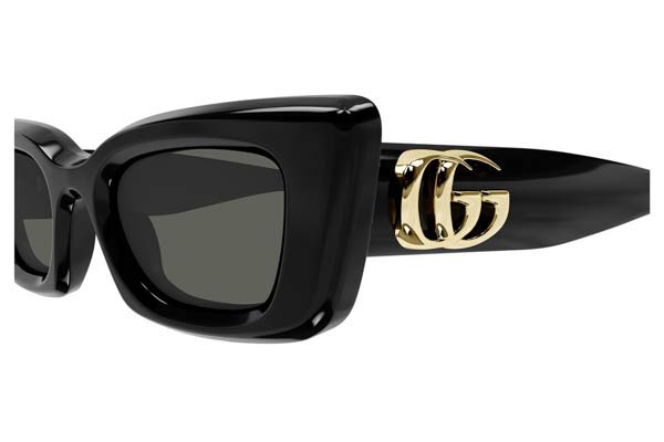 Gucci modello GG1827S di colore 001