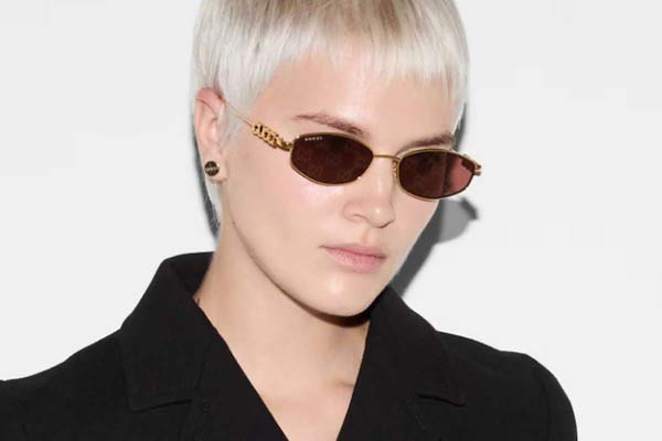 Gucci modello GG1802S di colore 002 gold gold red