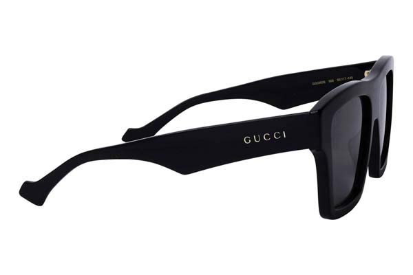 Gucci modello GG0962S di colore 005