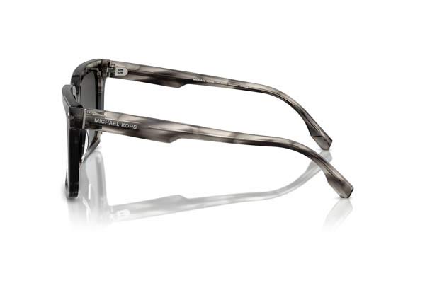 Michael Kors modello 2217U ABRUZZO di colore 396688