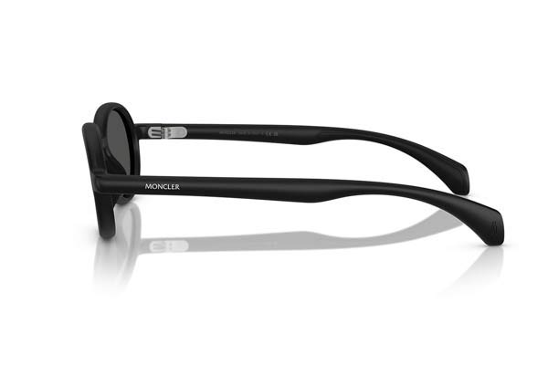 Moncler modello 8006 CAPRICE di colore 500687