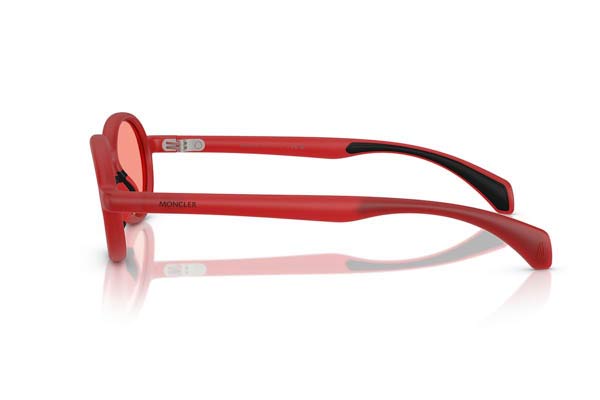 Moncler modello 8006 CAPRICE di colore 5005F5