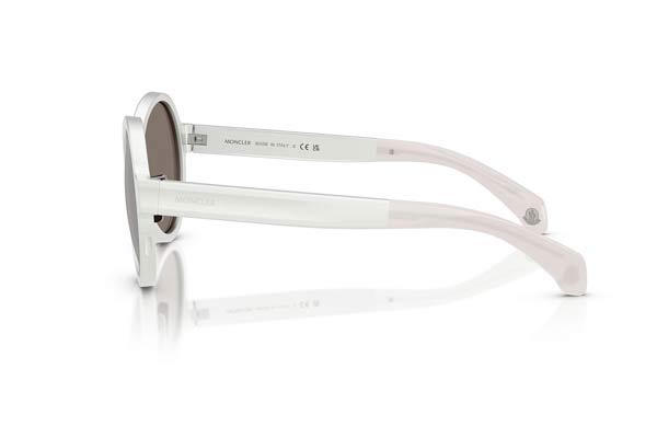 Moncler modello 4001 RONDO di colore 10156G