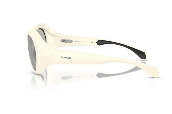 Moncler modello 8005 FUTURO di colore 50028V