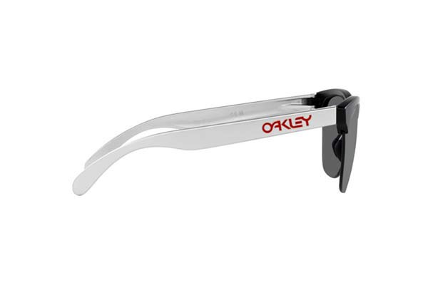 OAKLEY modello 9374 FROGSKINS LITE di colore 937453