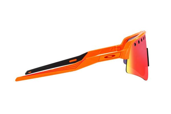 OAKLEY modello 9465 SUTRO LITE SWEEP di colore 15