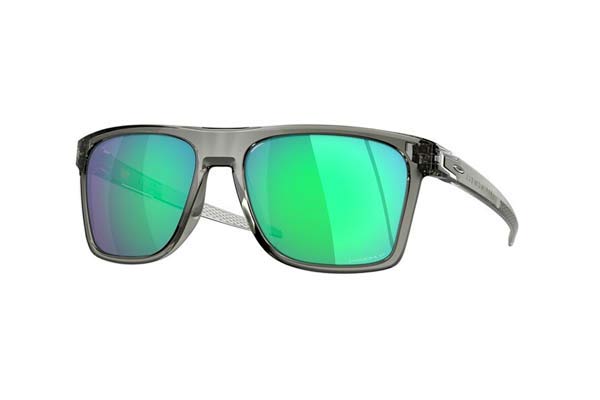 OAKLEY modello 9100 LEFFINGWELL di colore 910010