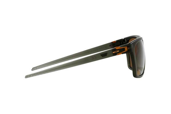 OAKLEY modello 9100 LEFFINGWELL di colore 910011